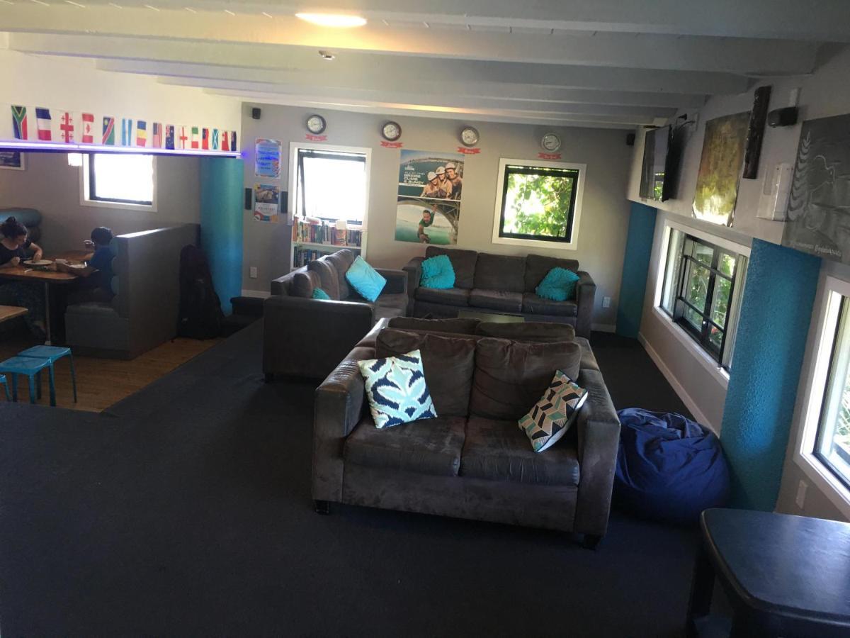 Хостел Grafton Backpackers Окленд Экстерьер фото
